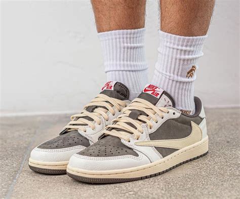 travis scott jordan 1 low.